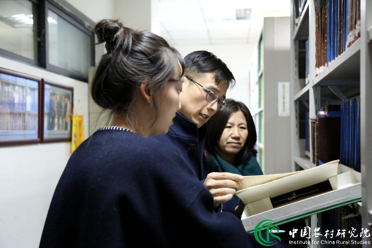 武汉大学人文社会科学研究院副院长夏义堃一行莅临我院参观